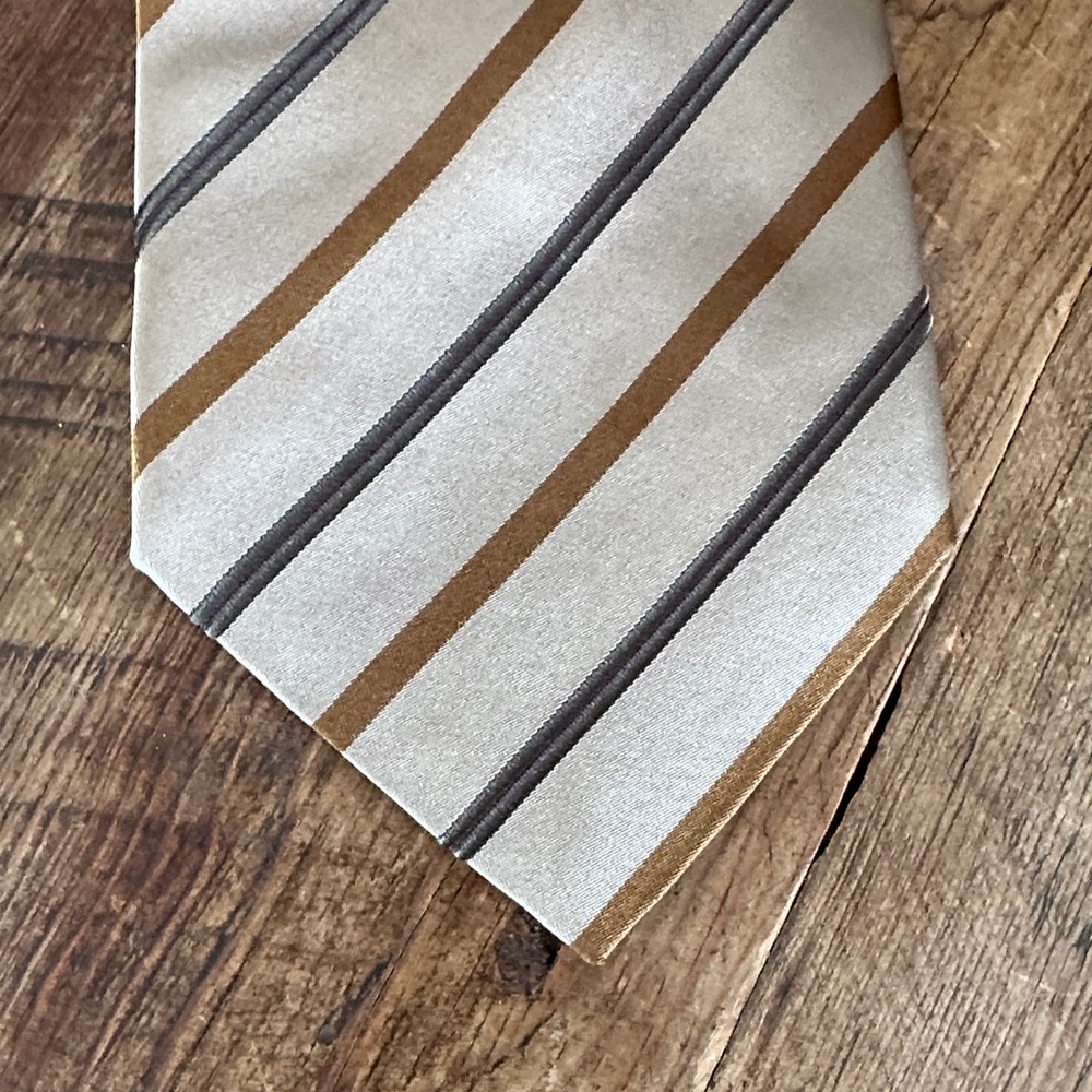 Elevate Your Basic Suit With 4 Geometric Men’s Ti… - image 3